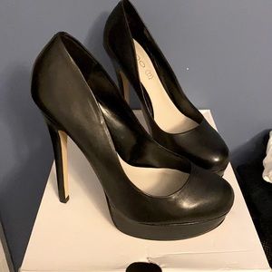 Aldo Crixia Black Leather Pumps